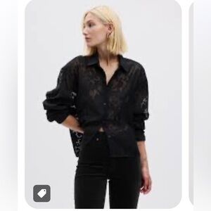 GAP Sheer Floral Cropped Shirt Black, L